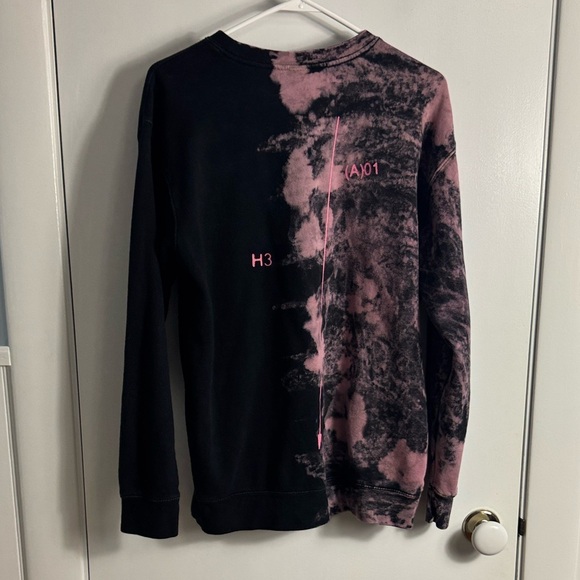 Halsey Manic Tie Dye Marble Sweatshirt - Picture 7 of 9